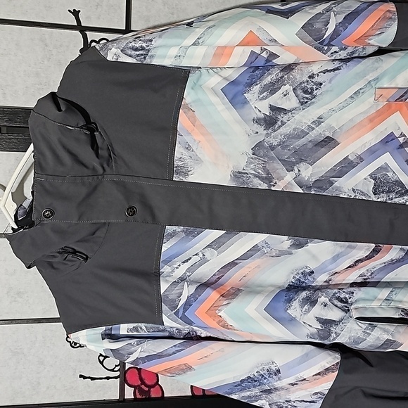 Nikita Snowboarding Jacket Coat Size Large - Picture 2 of 12